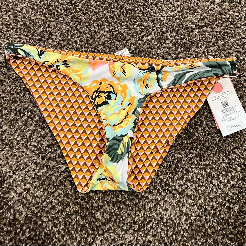NWT Maagii Reversible Bikini Bottoms